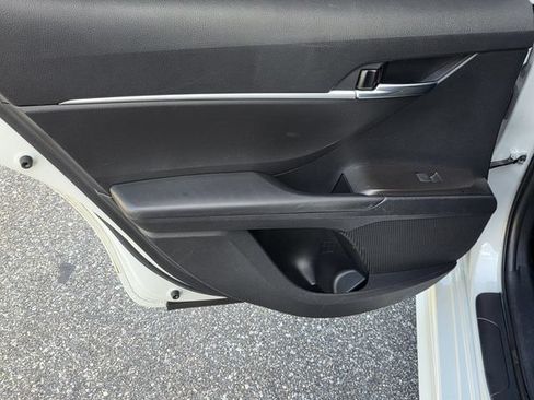 Used 2023 Toyota Camry SE FWD image 27