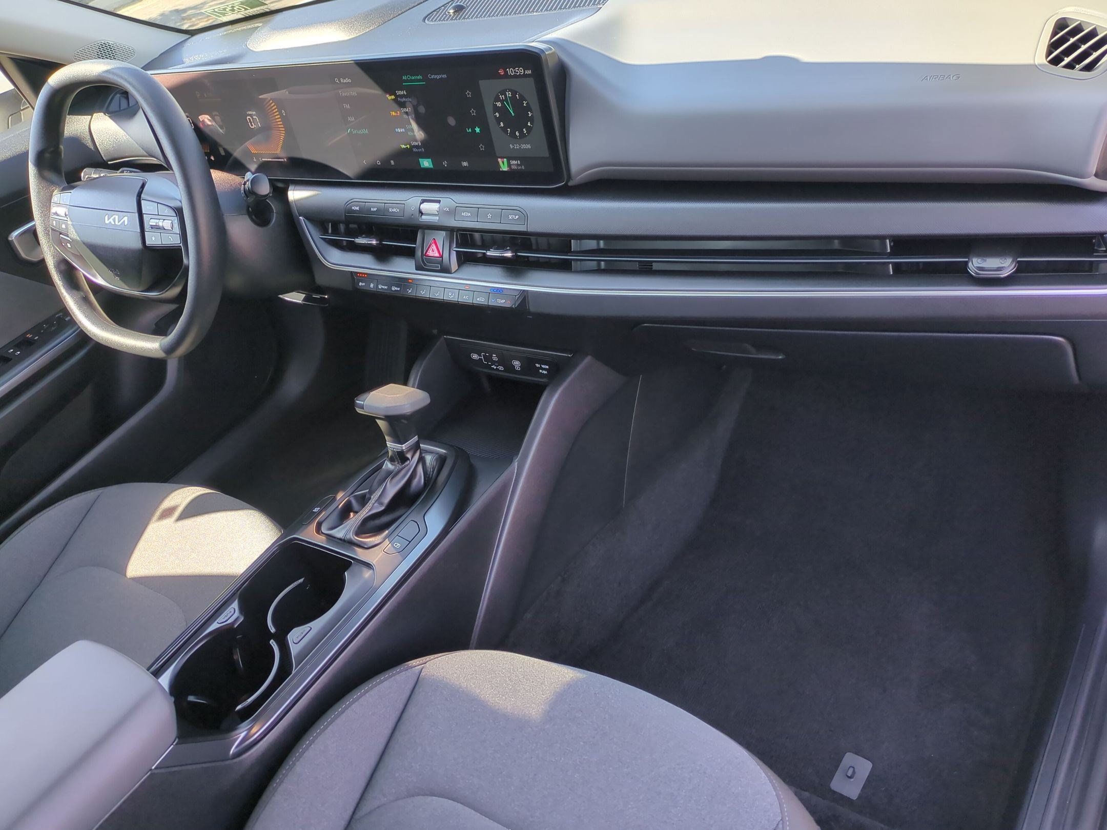 Certified 2025 Kia K4 FWD image 25