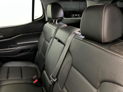 Used 2021 GMC Acadia SLT w/ Elevation Edition AWD/4WD image 21