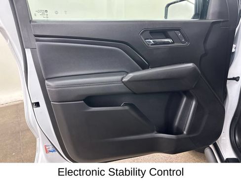 Used 2024 Chevrolet Colorado LT AWD/4WD image 33