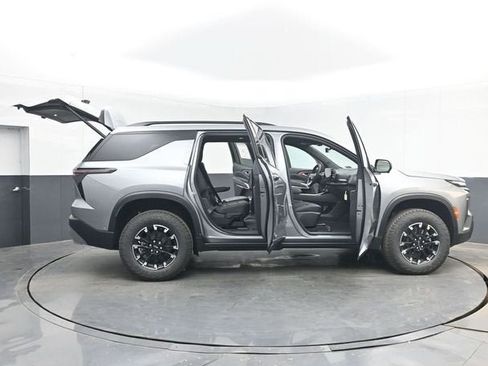 New 2026 Chevrolet Traverse Z71 w/ Enhanced Driving Package AWD/4WD image 53
