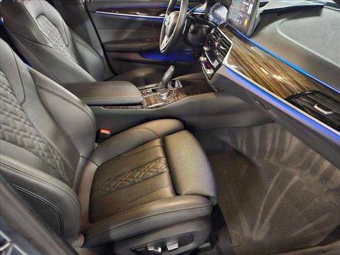 Used 2023 BMW 530i w/ Premium Package RWD image 22