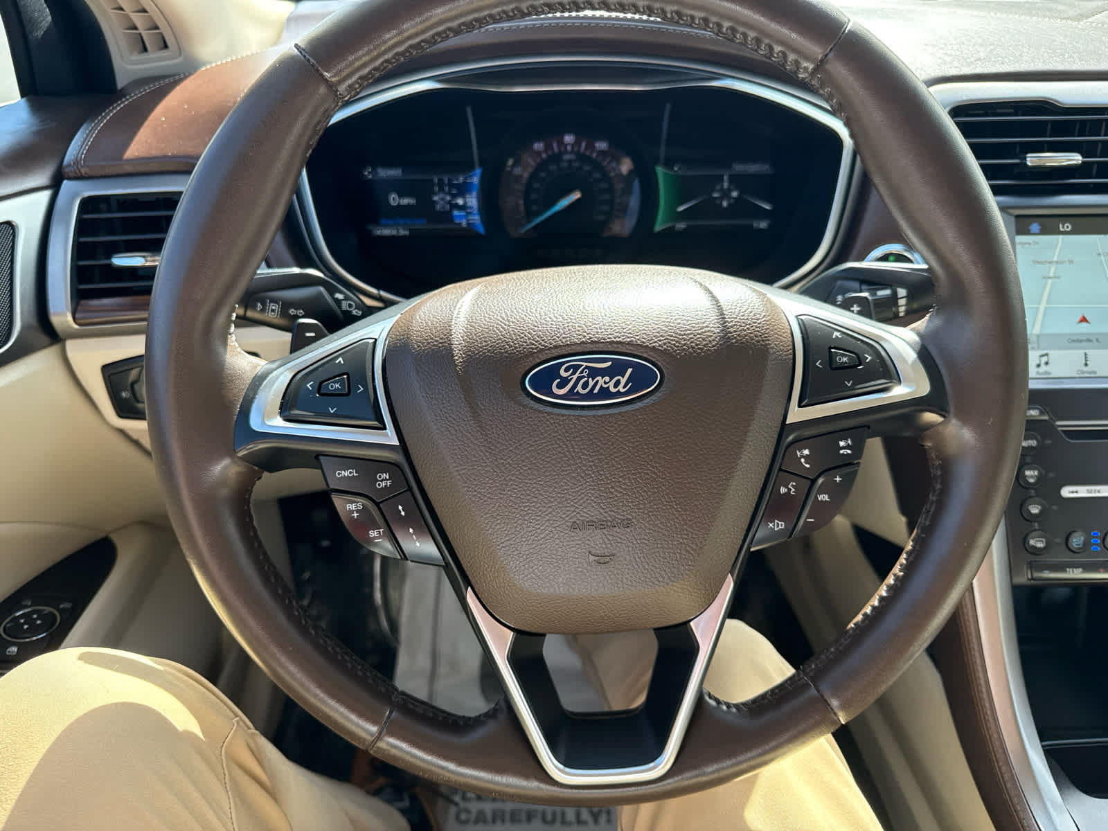 Used 2017 Ford Fusion Platinum AWD/4WD image 19