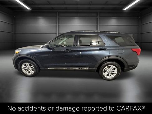 Used 2023 Ford Explorer XLT w/ Equipment Group 202A image 3