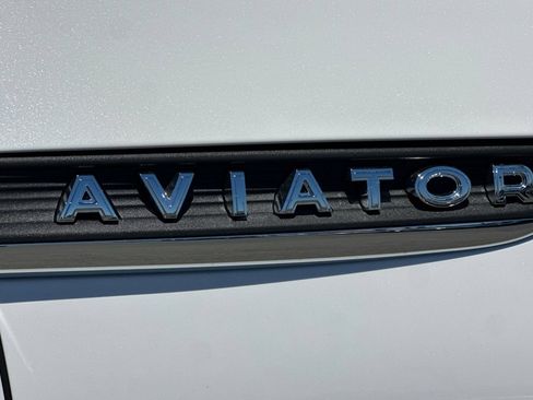 New 2026 Lincoln Aviator Reserve w/ Illumination Package RWD image 27