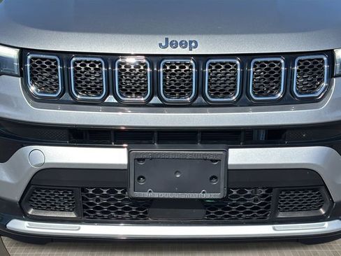 Used 2023 Jeep Compass Limited w/ Elite Group AWD/4WD image 25