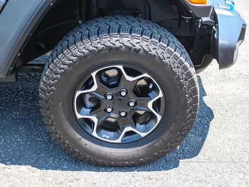 Used 2021 Jeep Wrangler Unlimited Rubicon 4xe AWD/4WD image 11