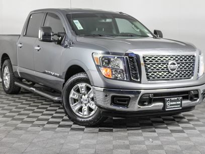 Used 2018 Nissan Titan SV w/ SV Convenience Package