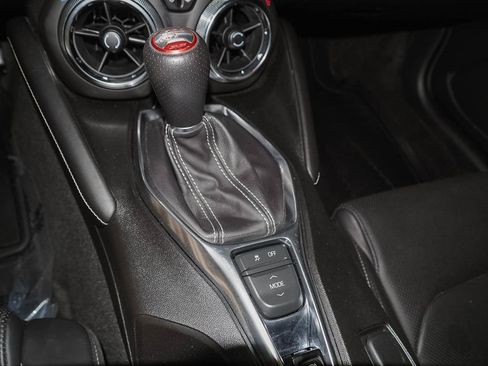 Used 2016 Chevrolet Camaro SS RWD image 8