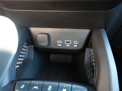 Used 2023 Chevrolet TrailBlazer LT AWD/4WD image 18