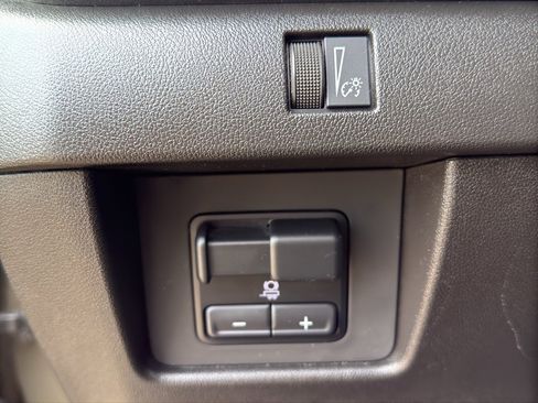 Certified 2023 Chevrolet Colorado Trail Boss w/ LPO, Dark Essentials Package image 18