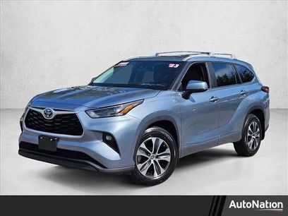 Used 2023 Toyota Highlander XLE
