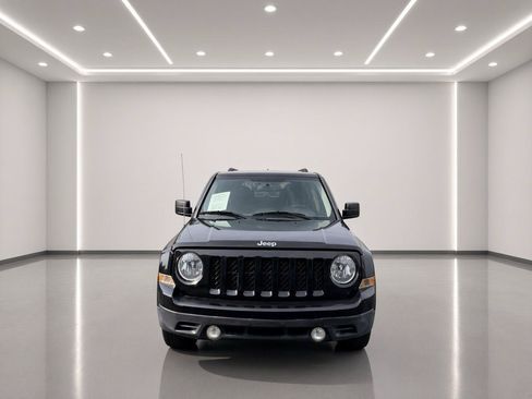 Used 2015 Jeep Patriot High Altitude FWD image 9