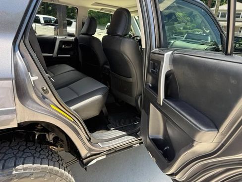Used 2020 Toyota 4Runner SR5 Premium w/ Moonroof Package AWD/4WD image 70