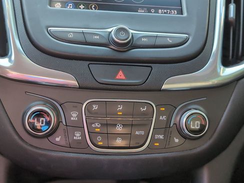 Used 2020 Chevrolet Equinox LT w/ Driver Convenience Package FWD image 23