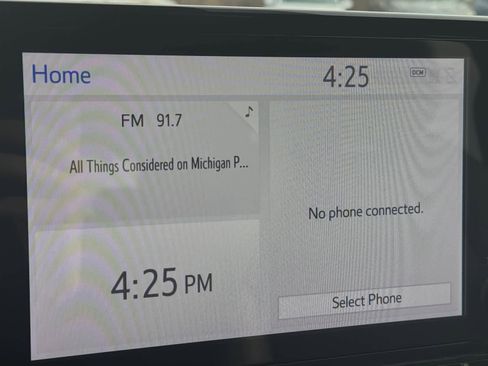 Used 2024 Toyota Sienna XLE image 24