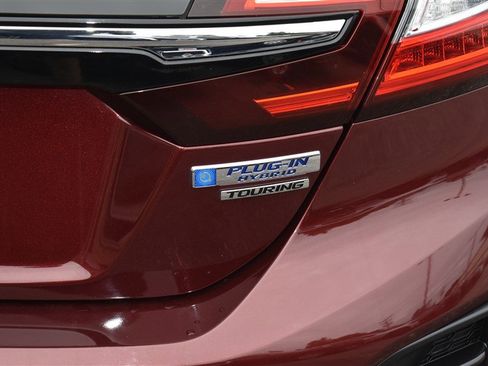 Used 2018 Honda Clarity Touring image 6