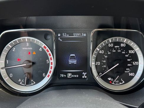 Used 2017 Nissan Titan Platinum Reserve AWD/4WD image 31