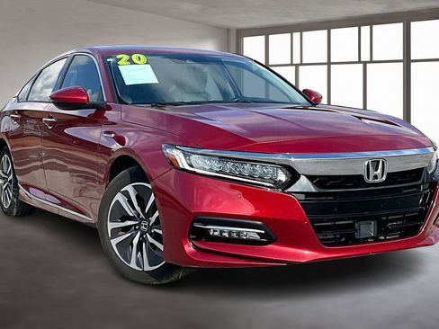 Used 2020 Honda Accord Touring image 3