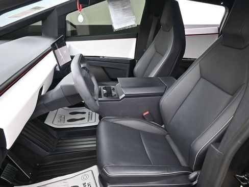 Used 2024 Tesla Cybertruck AWD Crew Cab image 25