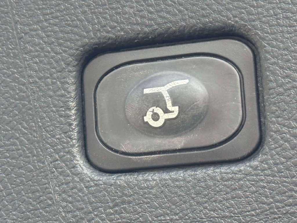 Used 2023 Ford Edge SEL w/ Convenience Package AWD/4WD image 12