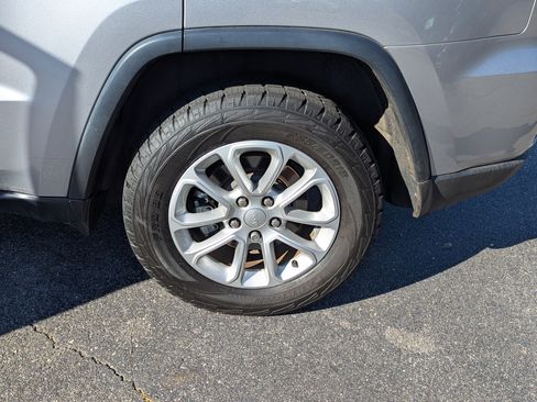 Used 2021 Jeep Grand Cherokee Laredo X image 28