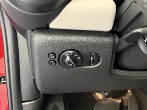 Certified 2024 MINI Cooper SE w/ Signature Upholstery Package FWD image 15