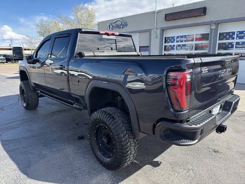Used 2024 GMC Sierra 2500 AT4 w/ AT4 Premium Plus Package image 8