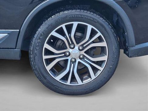 Used 2018 Mitsubishi Outlander SEL image 4