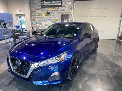 Used 2021 Nissan Altima 2.5 SR FWD image 4