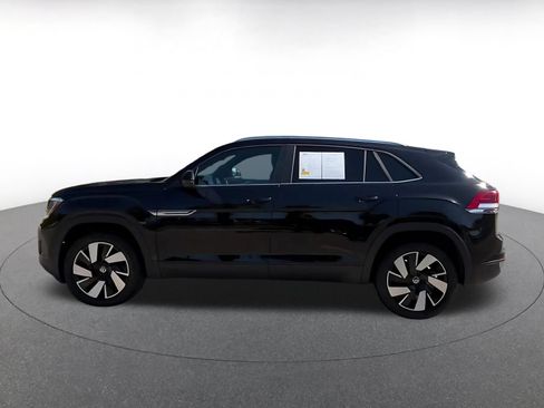 Used 2026 Volkswagen Atlas Cross Sport SE FWD image 9
