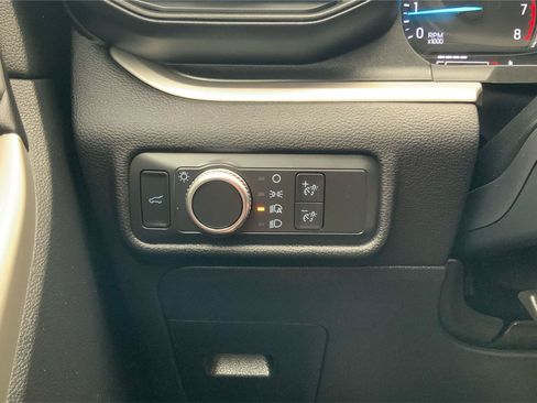 Used 2021 Ford Explorer XLT AWD/4WD image 17