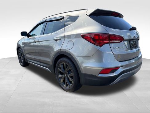 Used 2017 Hyundai Santa Fe Sport FWD image 3