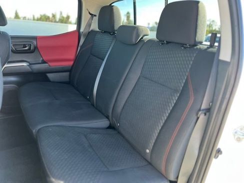 Used 2023 Toyota Tacoma TRD Off-Road image 18