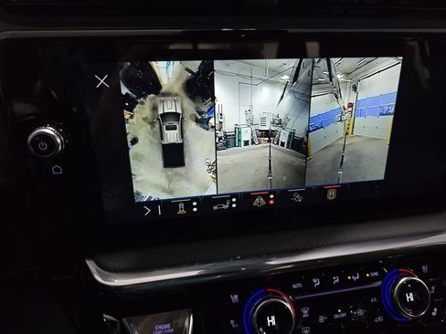 New 2026 GMC Sierra 3500 Denali w/ Denali Reserve Package AWD/4WD image 25