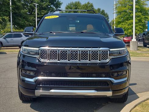 Used 2022 Jeep Grand Wagoneer Series III AWD/4WD image 8