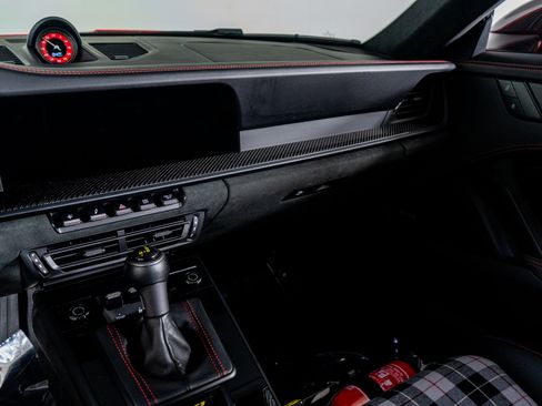 Used 2022 Porsche 911 GT3 image 35