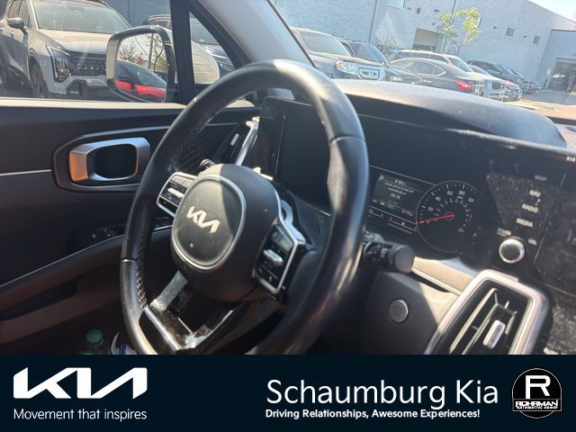 Used 2024 Kia Sorento EX AWD/4WD image 10