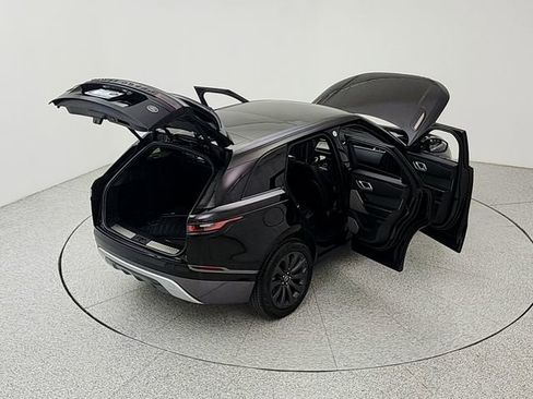 Used 2018 Land Rover Range Rover Velar R-Dynamic SE AWD/4WD image 43
