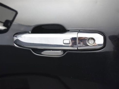 Used 2022 Chevrolet Silverado 2500 High Country image 12