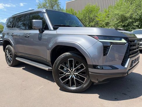 Used 2025 Lexus GX 550 w/ Accessory Package (2T) AWD/4WD image 1