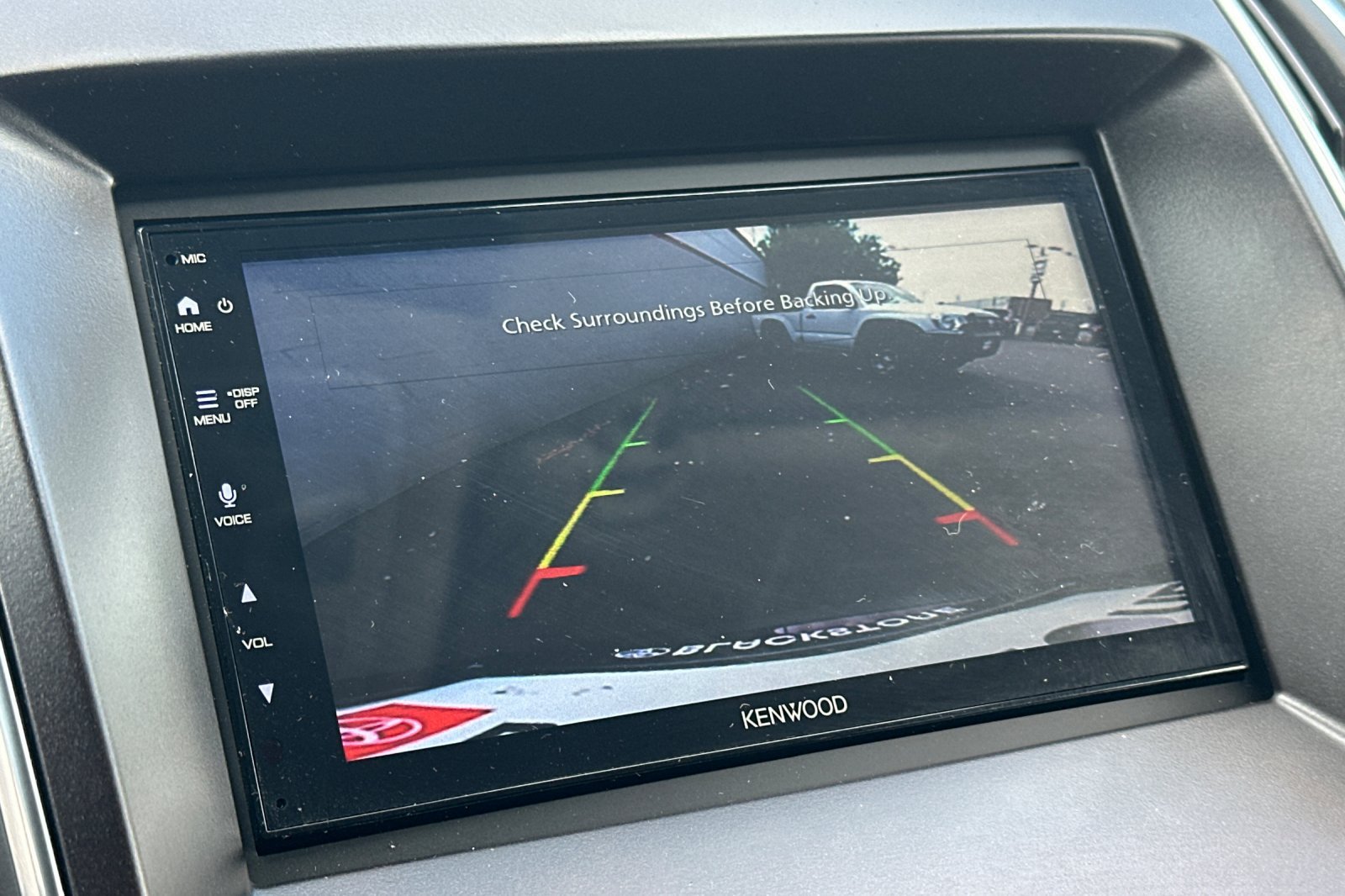 Used 2020 Ford Edge Titanium FWD image 19