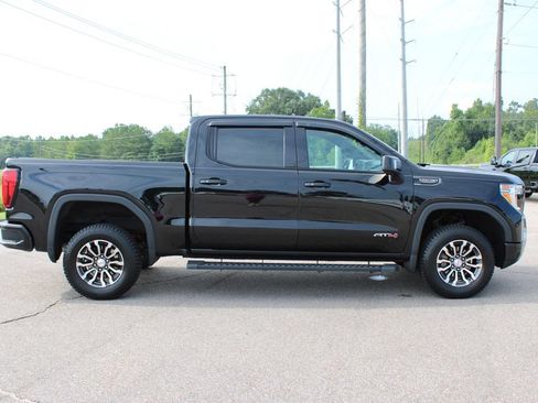 Used 2022 GMC Sierra 1500 AT4 w/ AT4 Premium Package AWD/4WD image 18