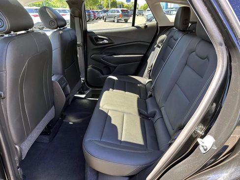 Used 2024 Chevrolet Trax ACTIV w/ Sunroof Package FWD image 13