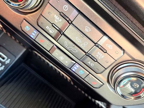 Used 2018 Ford F150 Raptor w/ Equipment Group 802A Luxury image 25