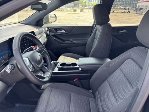 Used 2025 Chevrolet Equinox LT FWD image 27
