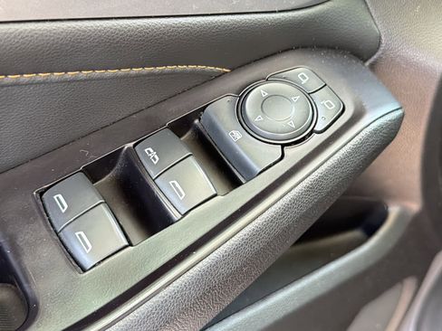 Certified 2020 Chevrolet Traverse LT FWD image 22
