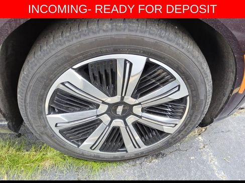 Used 2025 Cadillac Escalade IQ Luxury 2 w/ LPO, Premium Carpet Package AWD/4WD image 15