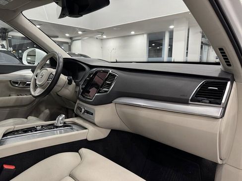 Used 2016 Volvo XC90 T8 Momentum w/ Vision Package image 16