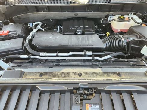 Used 2023 Chevrolet Silverado 1500 LT image 31
